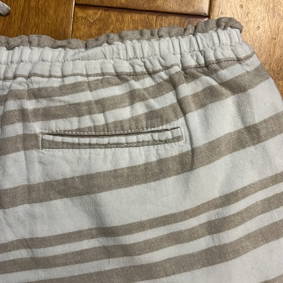 Old Navy High Waist Tan & Cream Striped Shorts Size L Nautical Boho Coastal - Picture 9 of 11